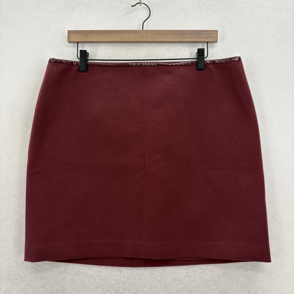 White House Black Market Solid Boot Skirt Womens 12 Deep Garnet Lined Pencil NWT